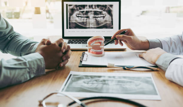 Best Dentist for Tooth Abscess  in Paris, TN